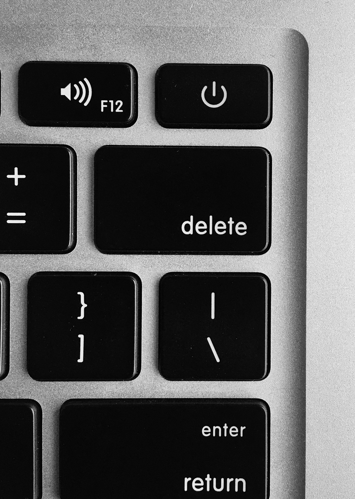 Delete key on computer keyboard